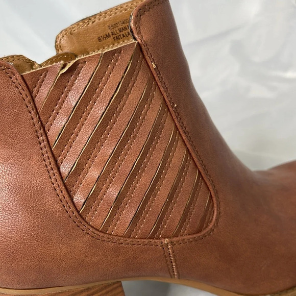 EURO SOFT By Softt Salida Western Ankle Boots Camel Brown Vegan Leather Zip 8.5 - Picture 3 of 15